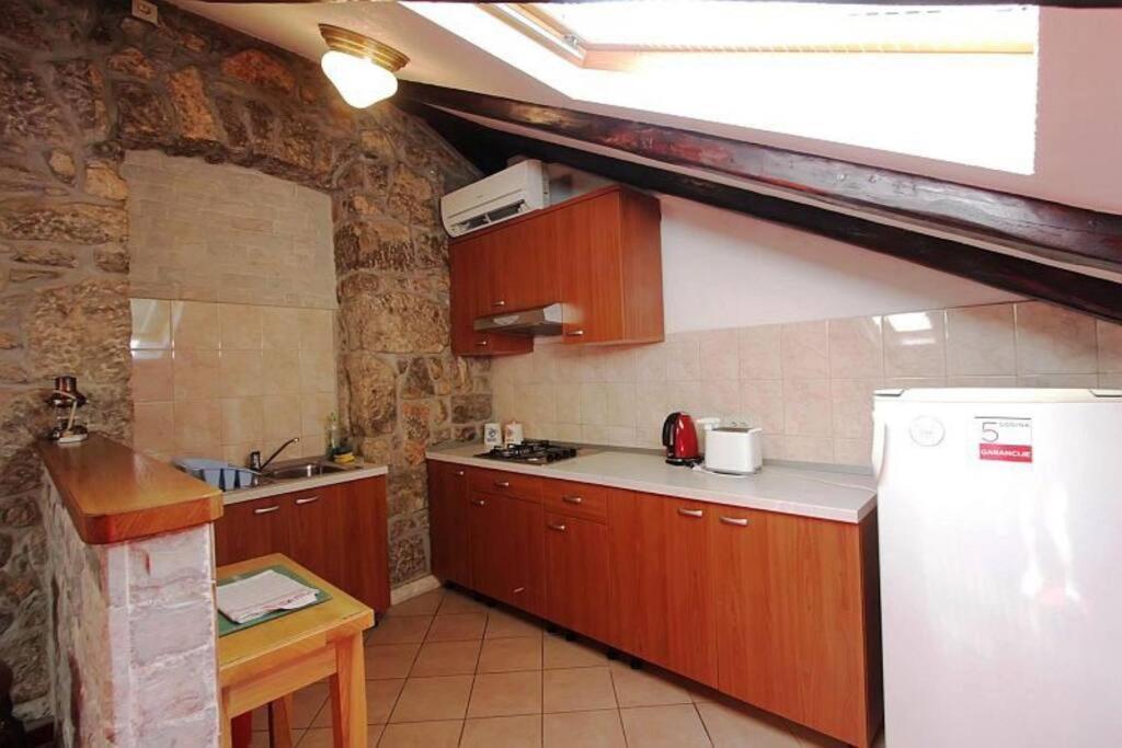 Apartment Dahlia 2 Lovran Bagian luar foto